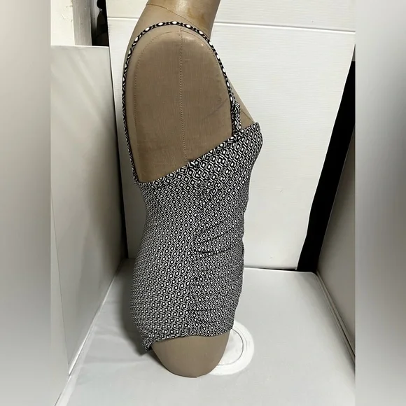 DKNY Monochrome Patterned Swimwear - Picture 3 of 9